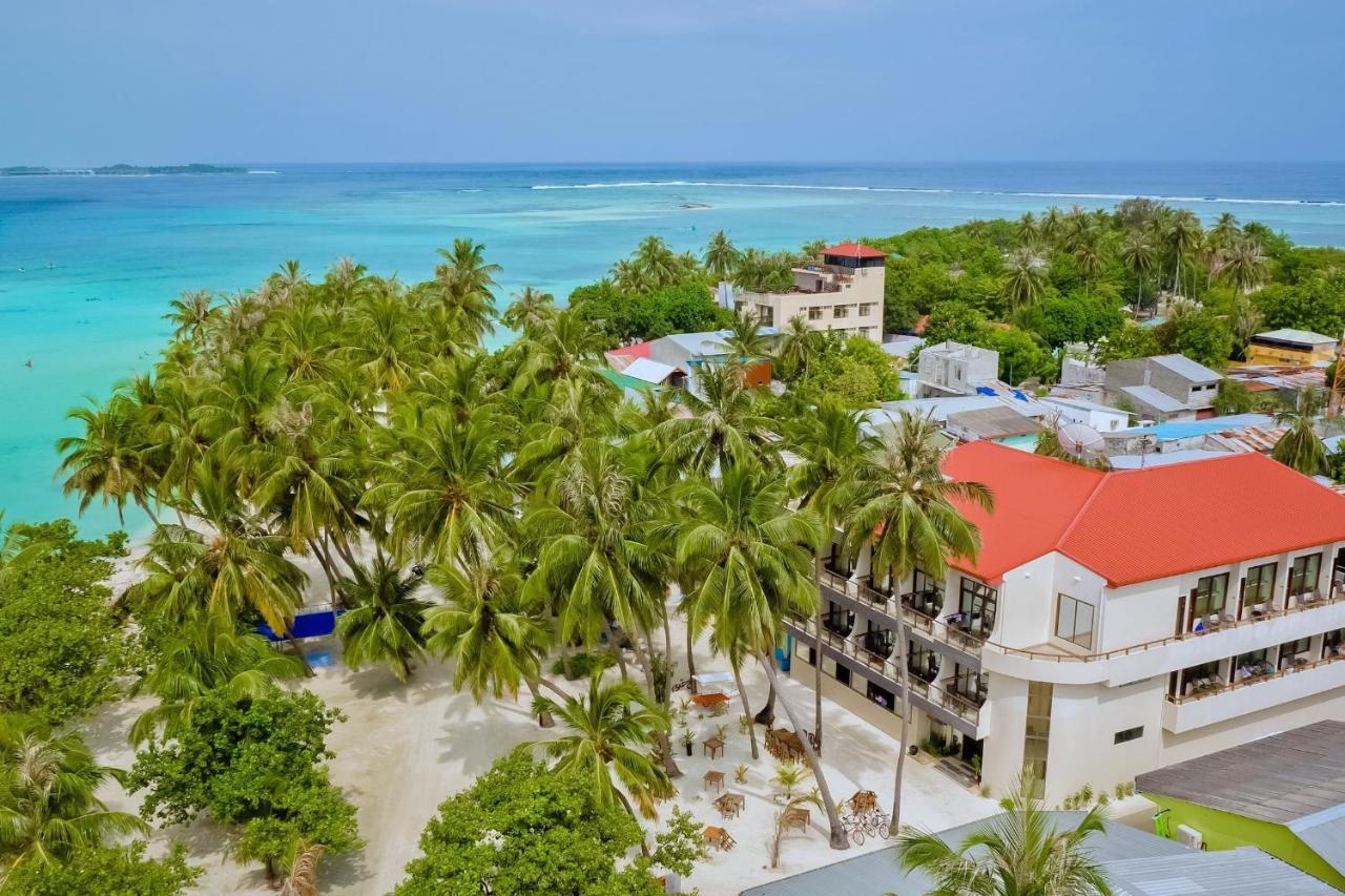 Kaani Beach Hotel At Maafushi Exterior photo