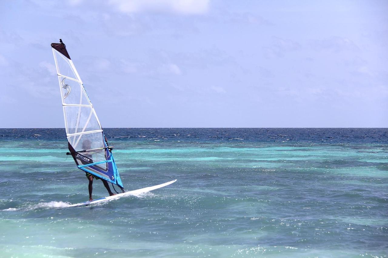 Kaani Beach Hotel At Maafushi Exterior photo